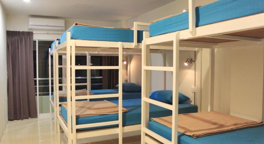 Муанг: Ananas Phuket Central Hostel