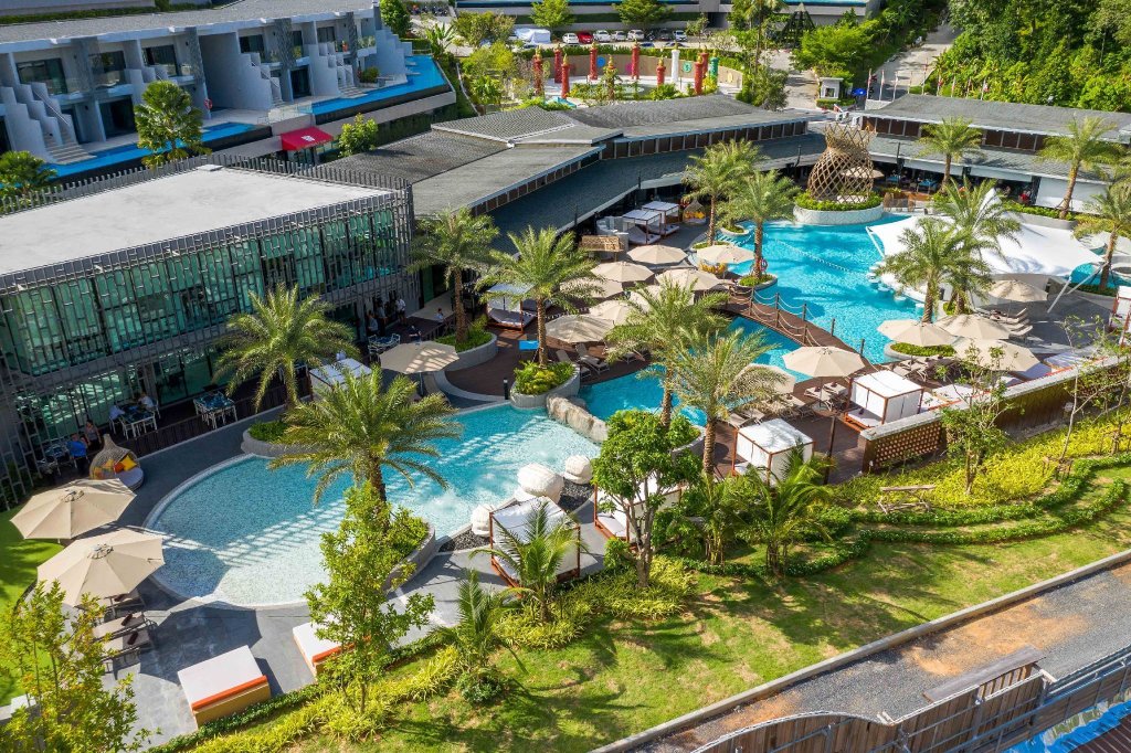 Пхукет: Patong Bay Hill Resort