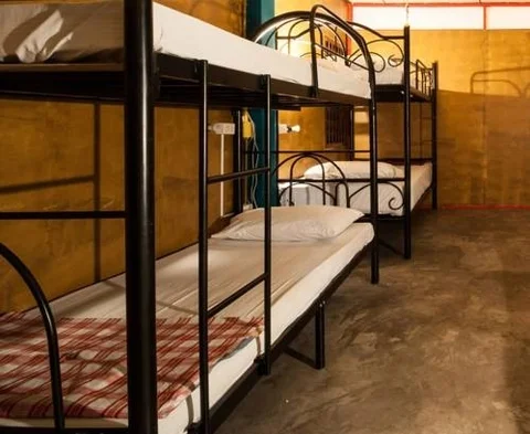 Муанг: Phuket Ghetto Child Hostel
