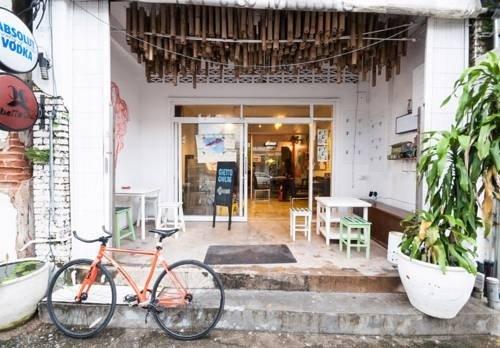 Муанг: Phuket Ghetto Child Hostel