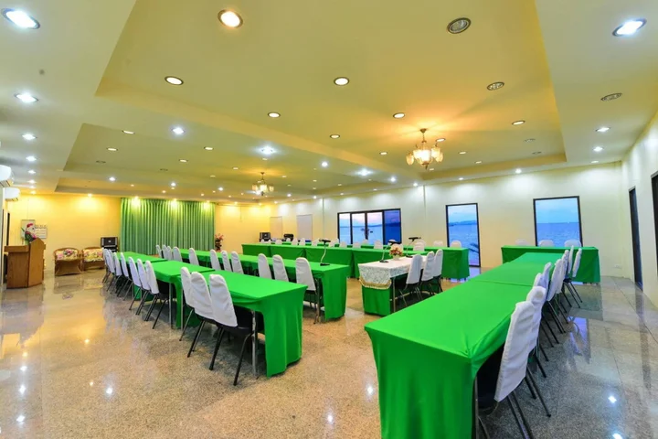 Чумпхон: Starlight Beach Resort Chumphon