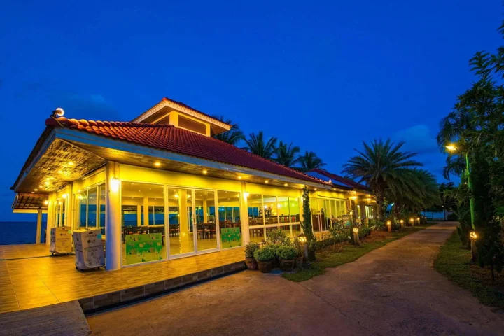 Чумпхон: Starlight Beach Resort Chumphon