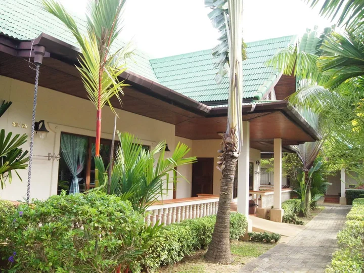 Муанг: Tuna Resort