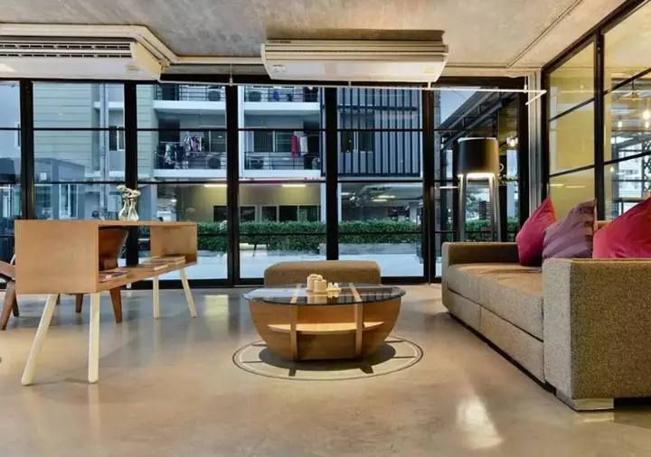 Бангкок: De Botan Srinakarin Hotel & Residence