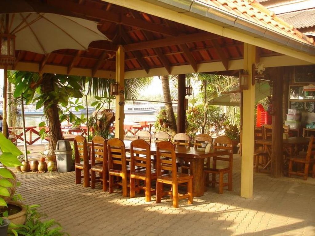 Чумпхон: Seaza Hotel