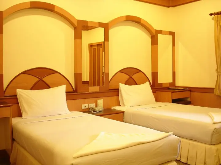 Чумпхон: Seaza Hotel
