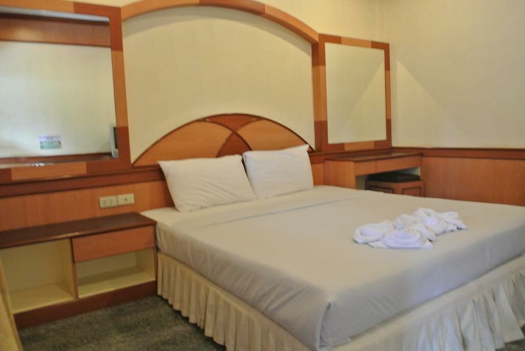 Чумпхон: Seaza Hotel