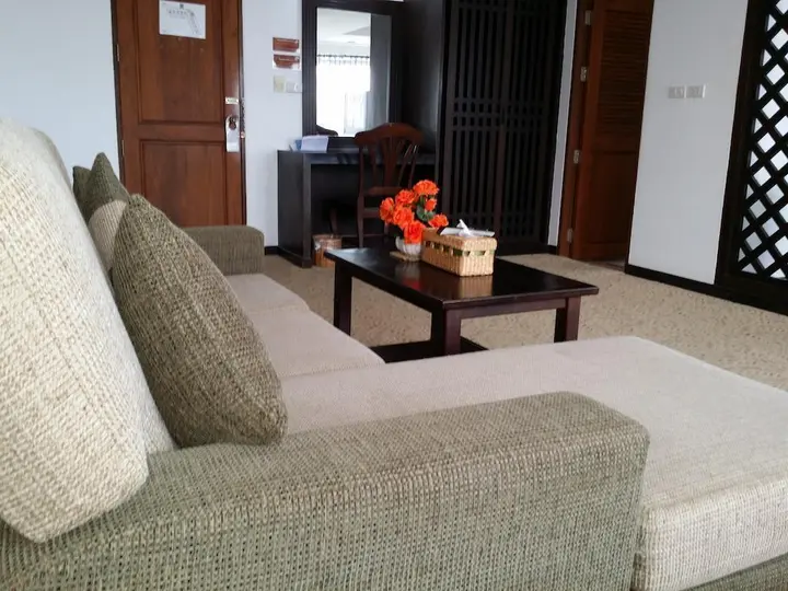 Чумпхон: Nana Buri Hotel