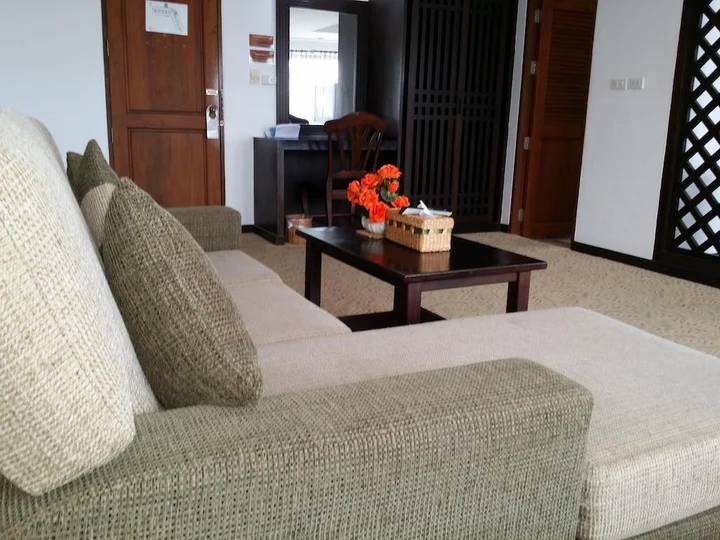 Чумпхон: Nana Buri Hotel