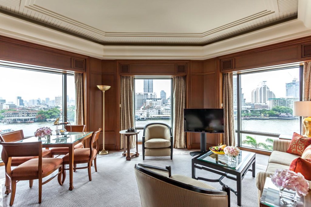 Бангкок: The Peninsula Bangkok