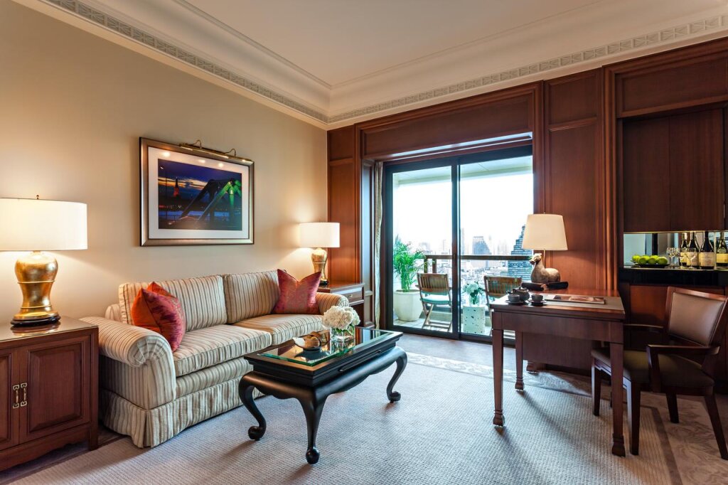Бангкок: The Peninsula Bangkok