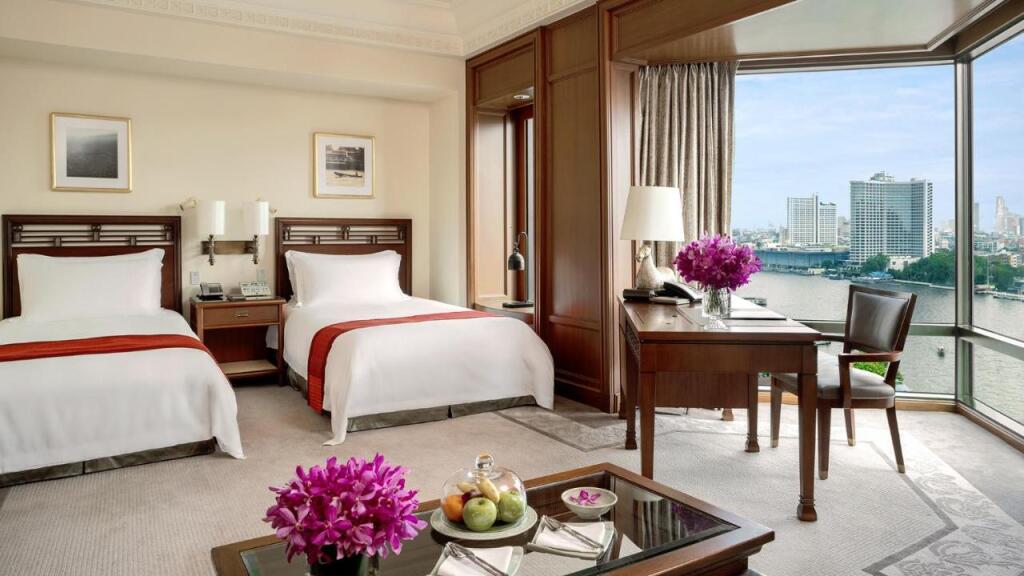 Бангкок: The Peninsula Bangkok