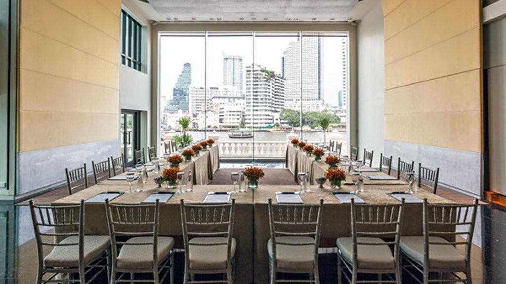 Бангкок: The Peninsula Bangkok