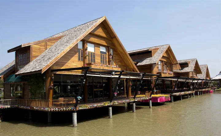 На Чом Тхиан: See also Jomtien