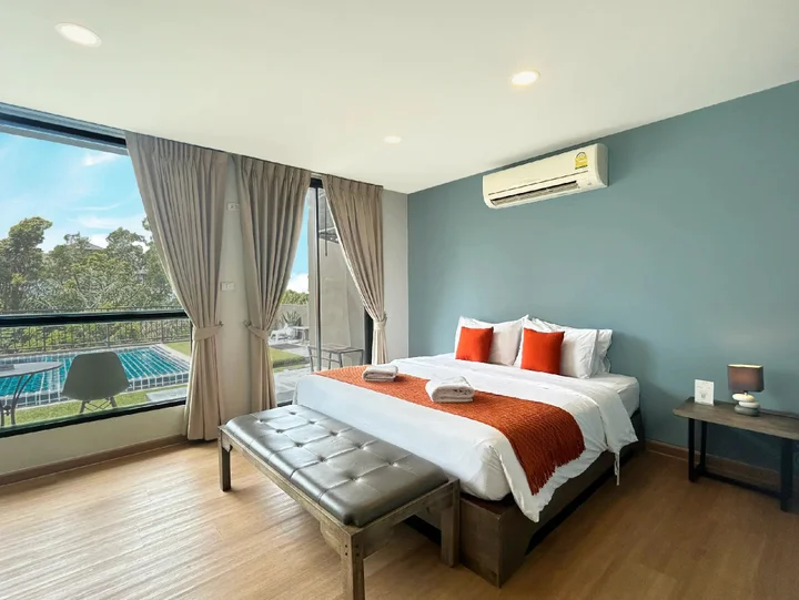 На Чом Тхиан: See also Jomtien
