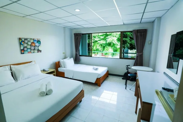 Районг: Central Place Hotel