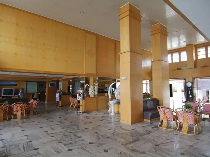 Прачуапкхирикхан: Hadthong Hotel