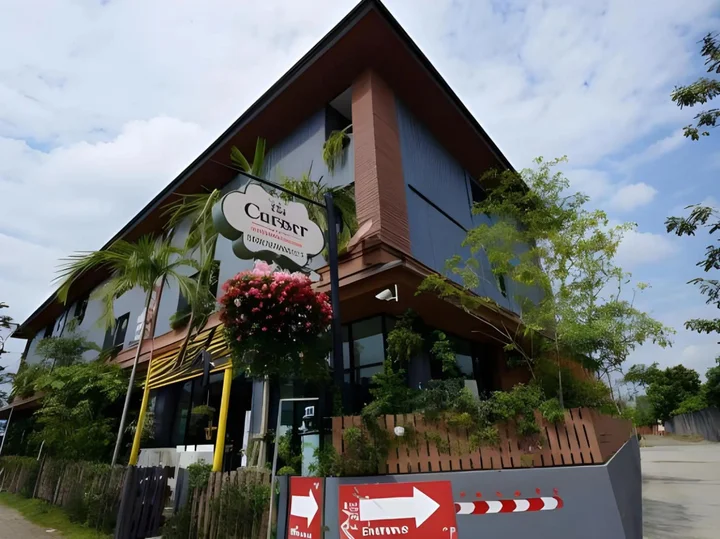 Чианграй: The Corner Hotel