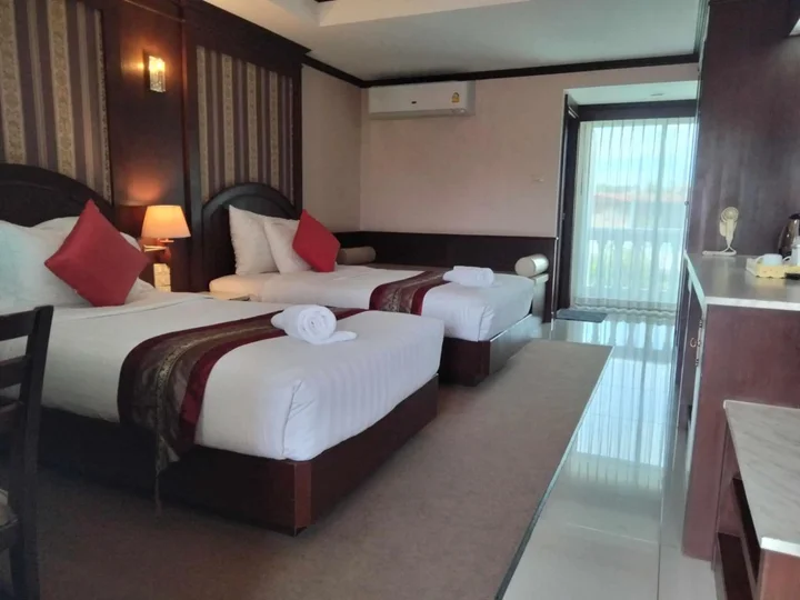 Удонтхани: The Lion King Hotel
