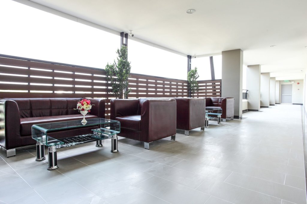 Кхлонг-Янг: Romyen Garden Place