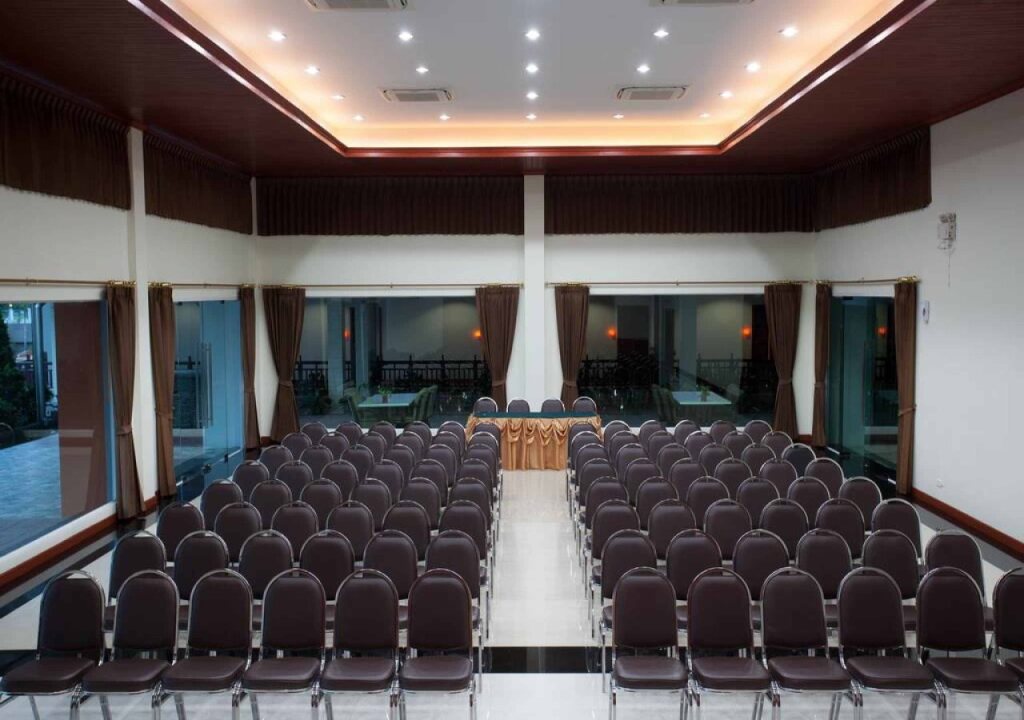 Кхонкэн: Amnauysuk Hotel
