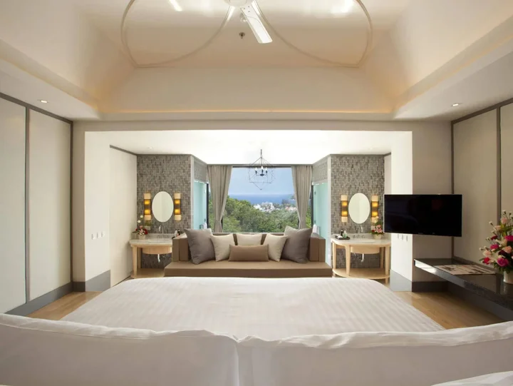 Муанг: The Hermitage Phuket by The Unique Collection