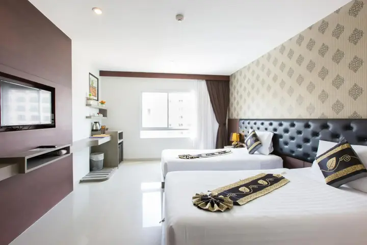Пхукет: Hemingways Silk Hotel