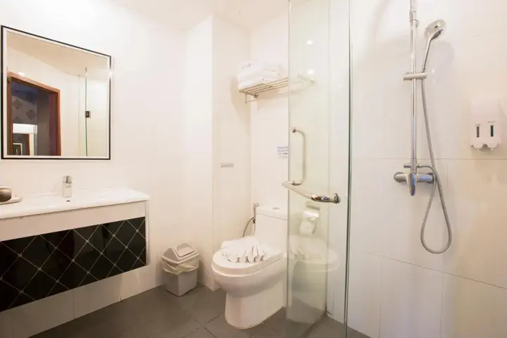 Пхукет: Hemingways Silk Hotel