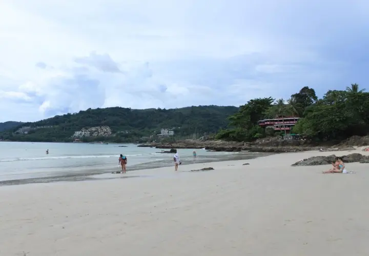 Кату: At We Patong hostel