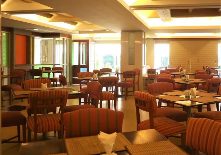 Чаам: Long Beach Cha-Am Hotel