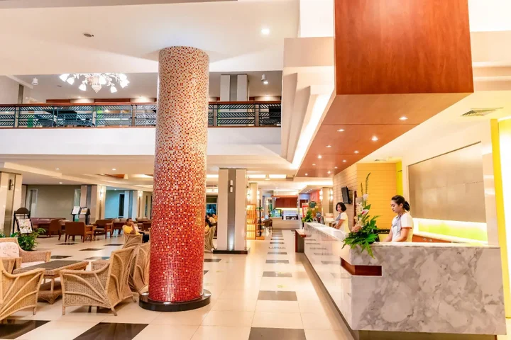 Чаам: Long Beach Cha-Am Hotel