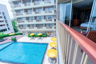 Чаам: Long Beach Cha-Am Hotel
