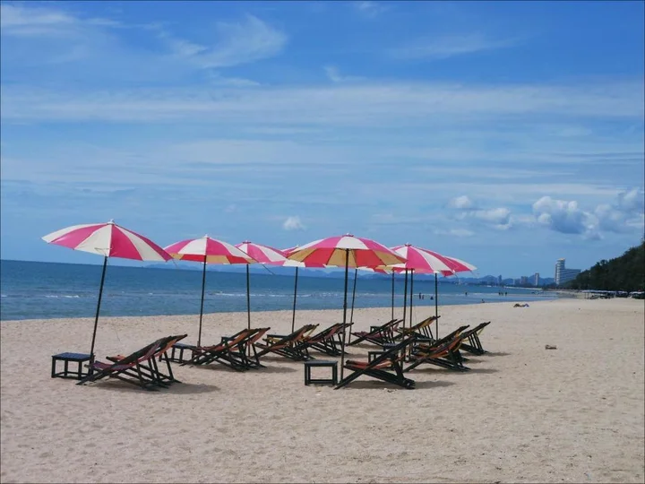 Чаам: Long Beach Cha-Am Hotel