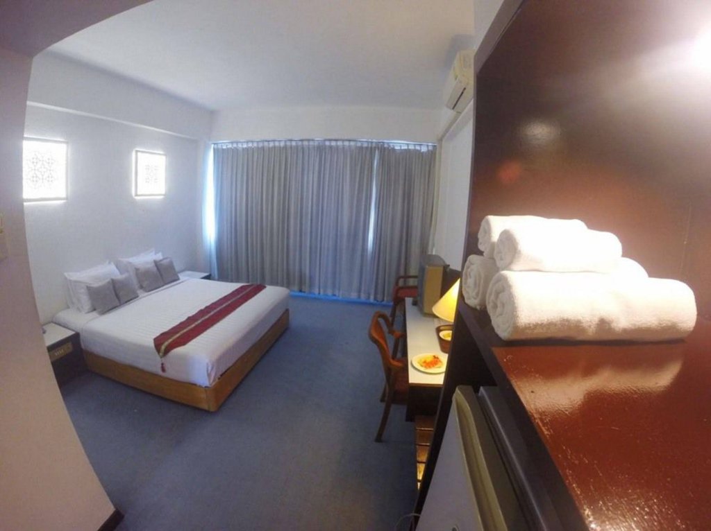 Phuket Town Inn Hotel Phuket (SHA Extra Plus) — фото 2