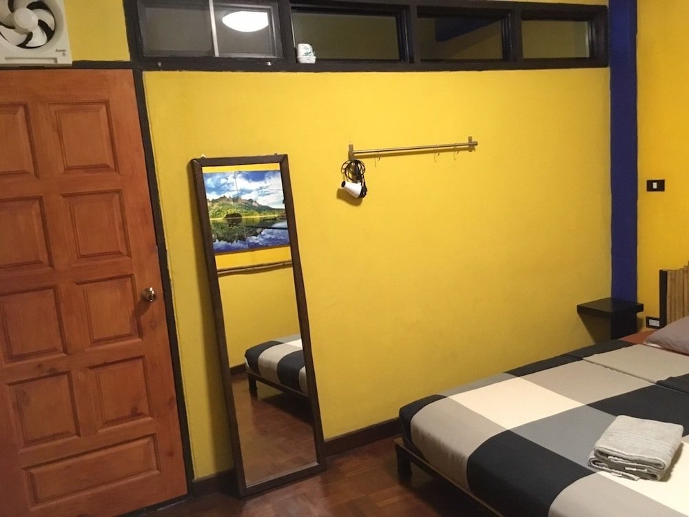 Пак-Чонг: At Home Hostel - Adults Only