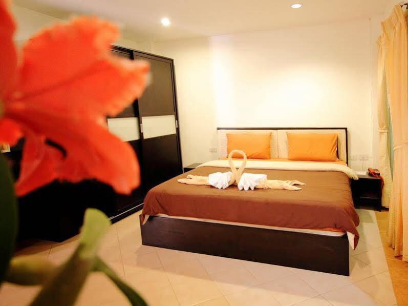 Кату: Cherry Budget Hostel@Patong Beach