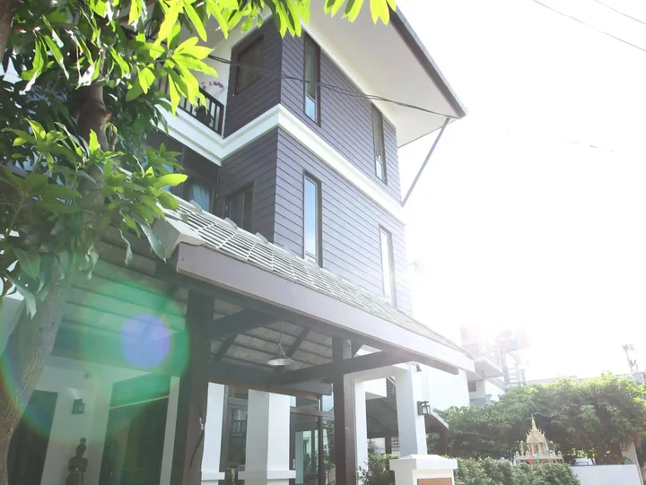 Чиангмай: Huen Hug Chiang Mai