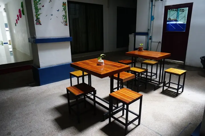 Муанг: Phuthara Hostel