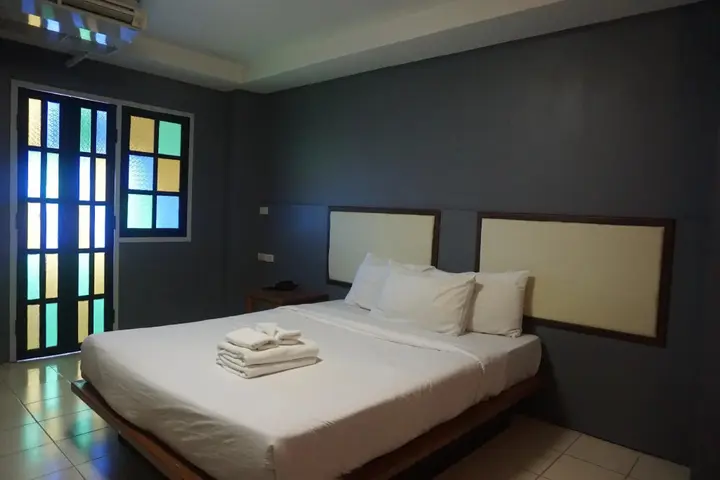 Нонтхабури: Bangkok Travel Suites