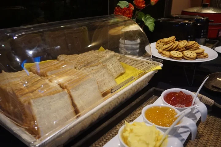 Нонтхабури: Bangkok Travel Suites