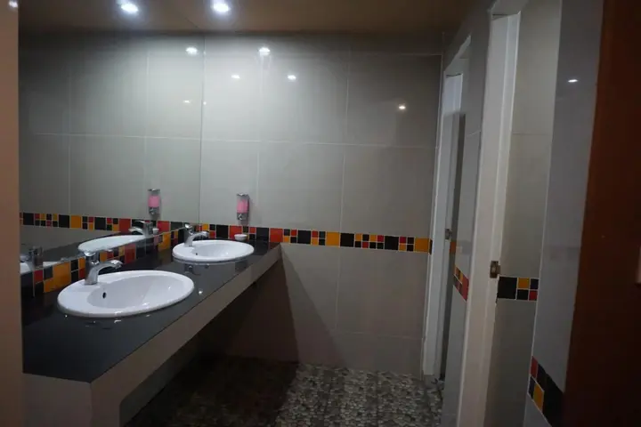 Нонтхабури: Bangkok Travel Suites
