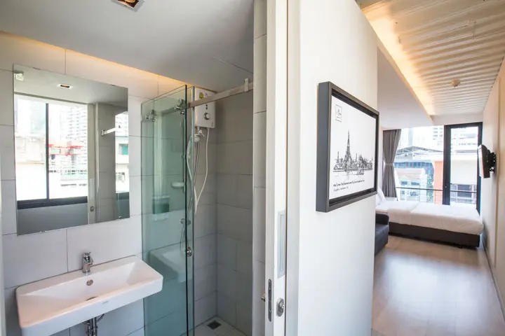 Бангкок: Sleep Box Sukhumvit 22