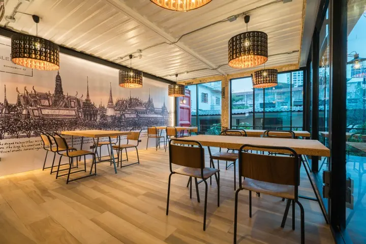 Бангкок: Sleep Box Sukhumvit 22