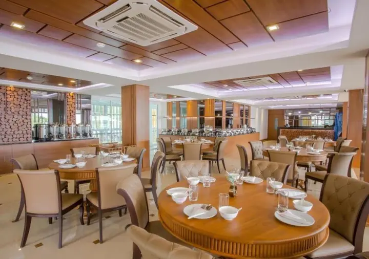 Кхлонг Кхут: Saint Tropez Beach Resort Hotel