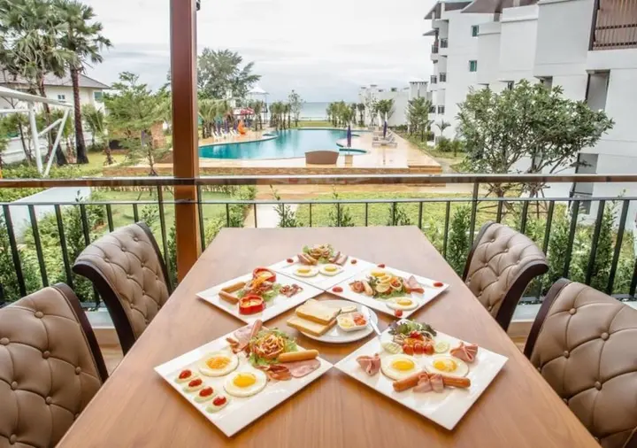 Кхлонг Кхут: Saint Tropez Beach Resort Hotel