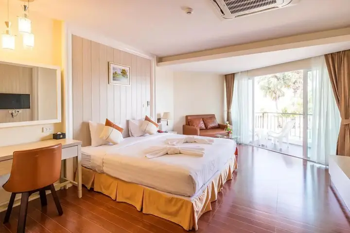 Кхлонг Кхут: Saint Tropez Beach Resort Hotel