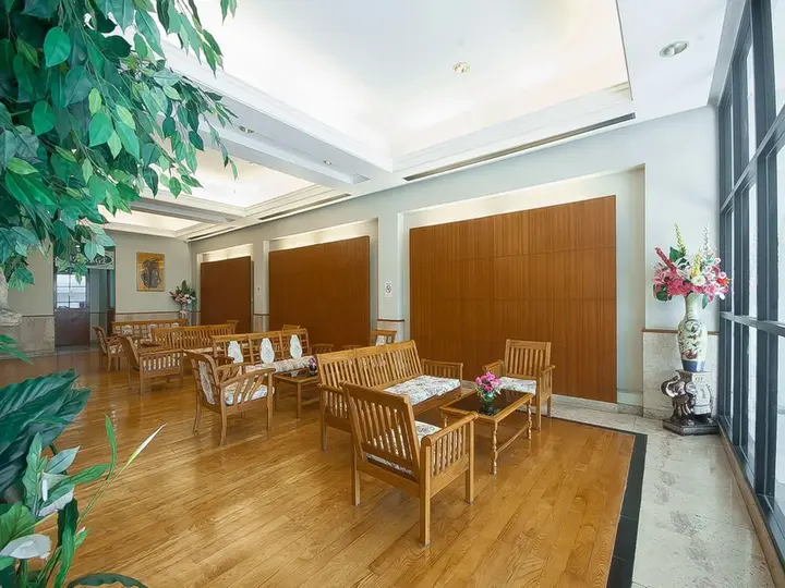 Хатъяй: Grand Plaza Hotel