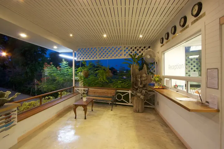 Чонбури: Charn Residence