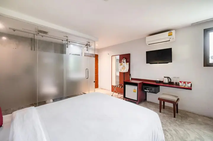 Бангкок: Ruamchitt Plaza Hotel