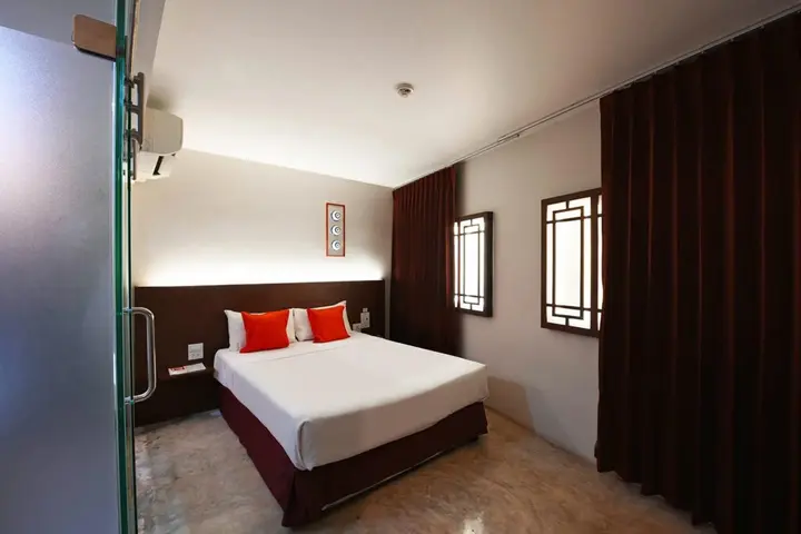 Бангкок: Ruamchitt Plaza Hotel